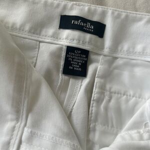 Rafaella Capri Pants White size 12p